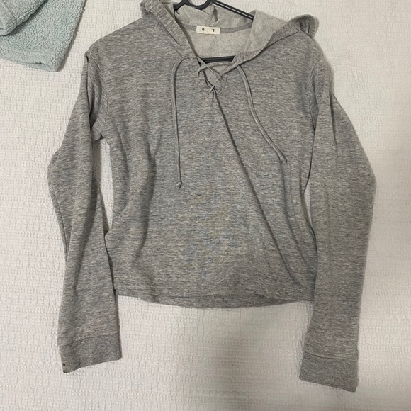 Garage sweater - Picture 3 of 7